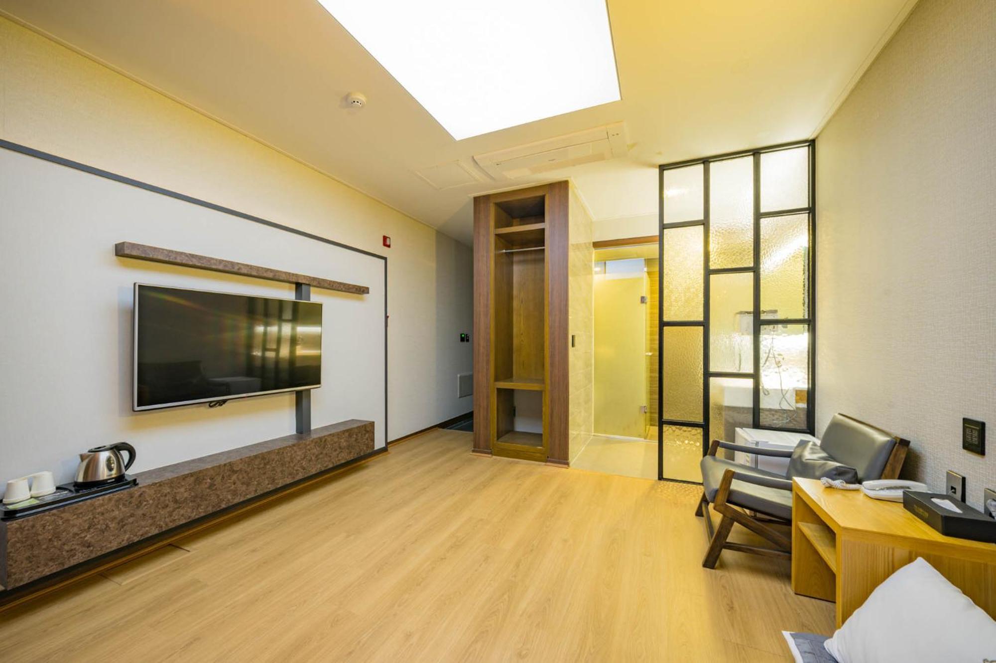 Yeosu Stay Hotel Cameră foto
