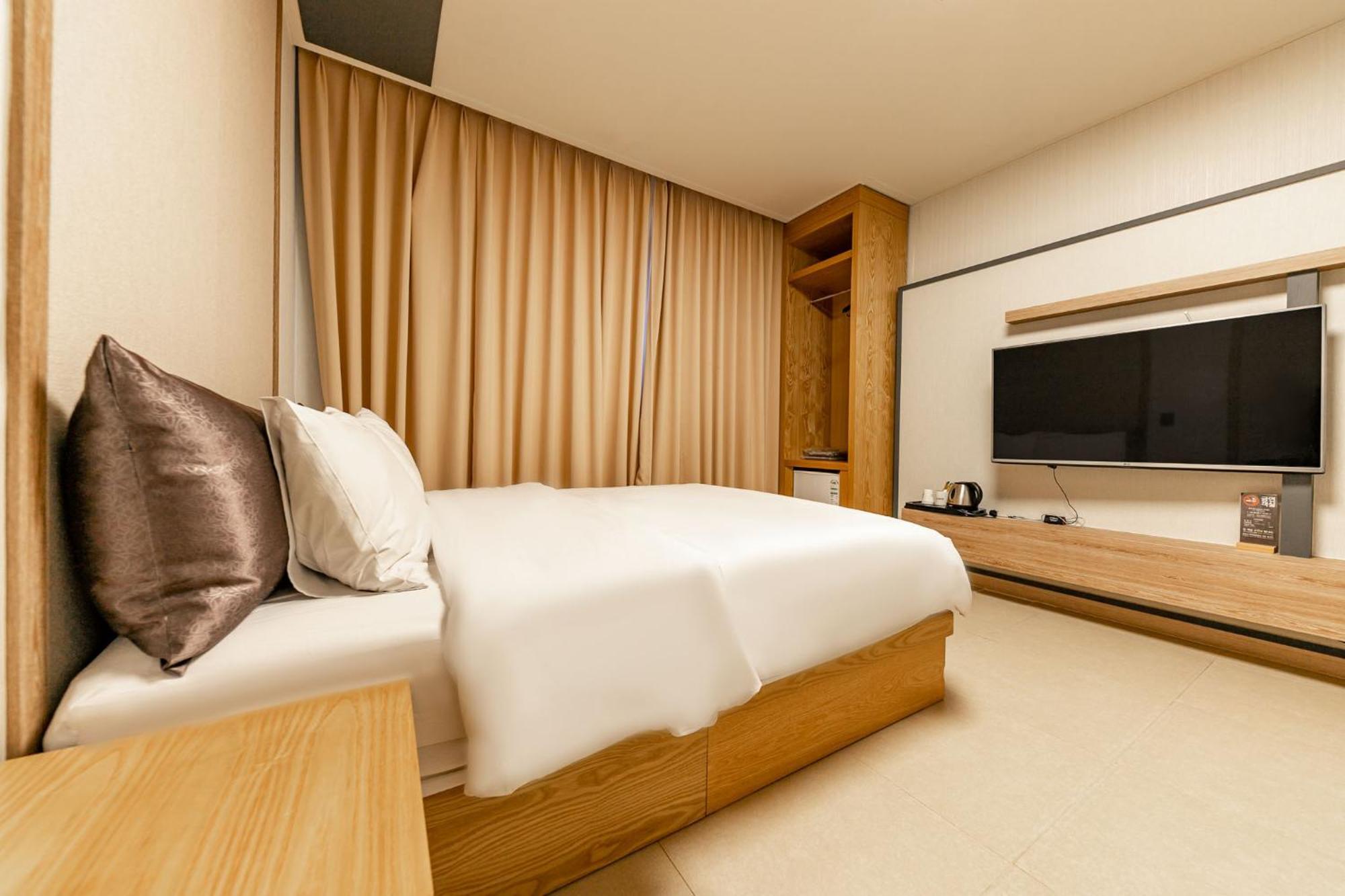 Yeosu Stay Hotel Cameră foto